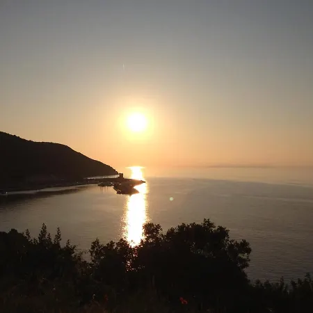 Da 4 Fino A 5 Persone Giardino *